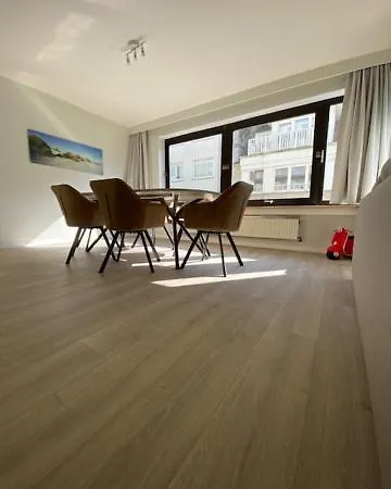 Apartment Royal Iii